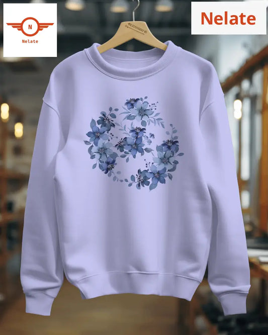 ’Aesthetic Blue Floral Theme’ Lavender Women’s Sweatshirt